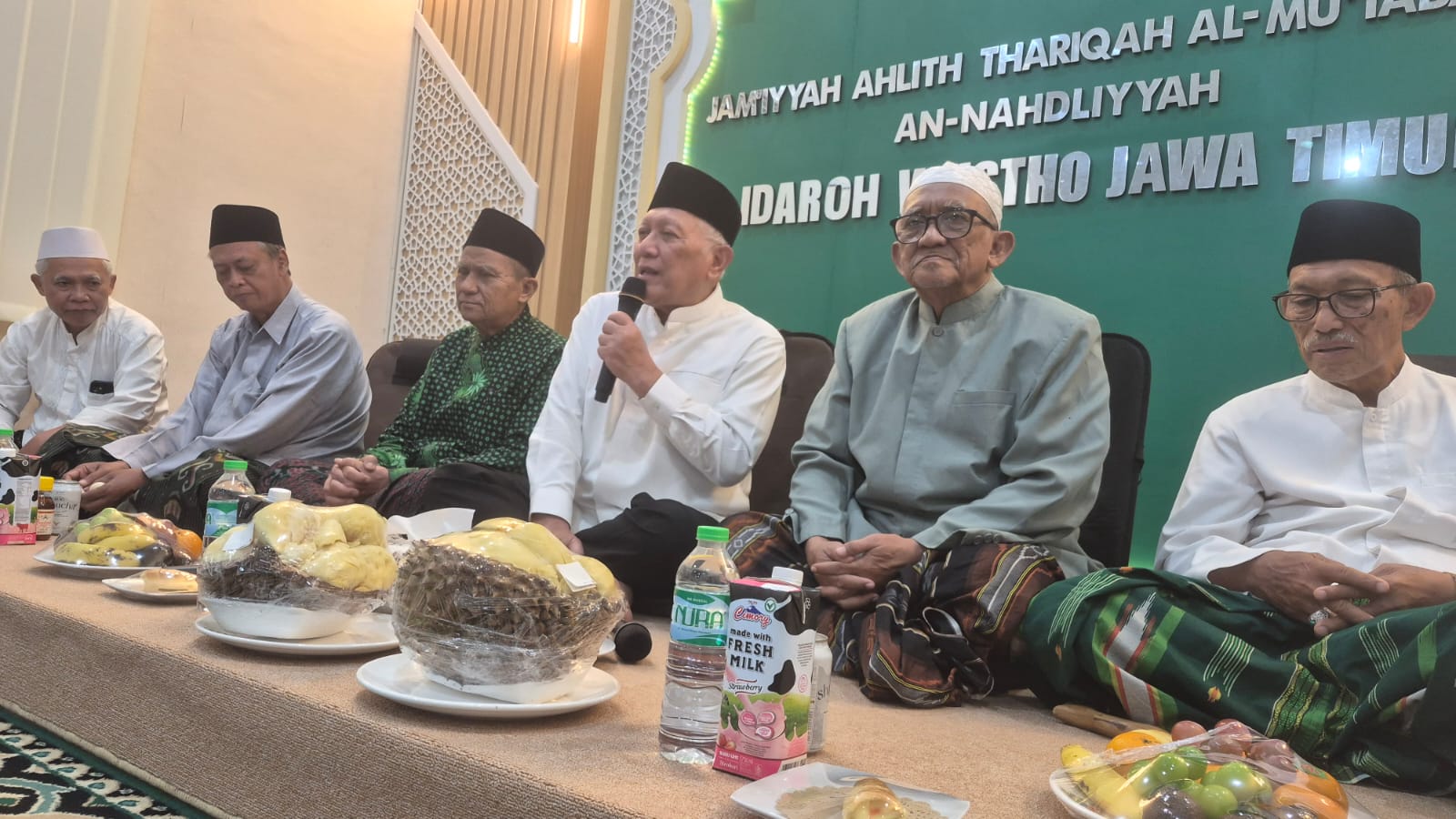 Ketua Umum PBNU Abdul Hakim Mahfudz (Gus Kikin) berpamitan kepada pengurus wilayah NU Jawa Timur, Selasa, 8 September 2026.